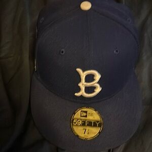 Size 7 3/8 Brooklyn Dodgers new era fitted hat